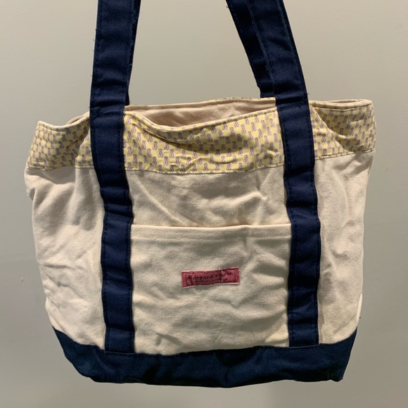Vineyard Vines Breast Cancer Awareness Tote Bag - Picture 2 of 7